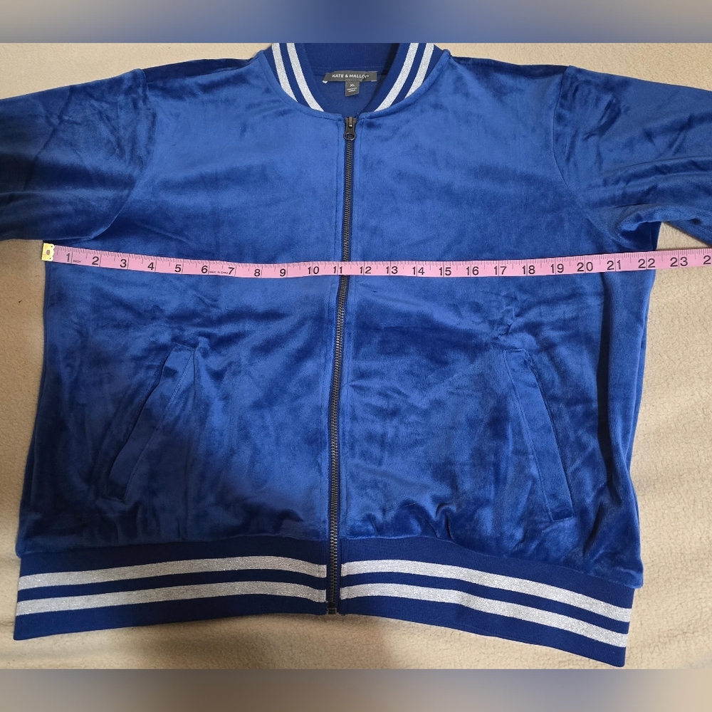 XL Kate And Mallory Blue Velour Tracksuit NWOT (F) - Picture 6 of 8